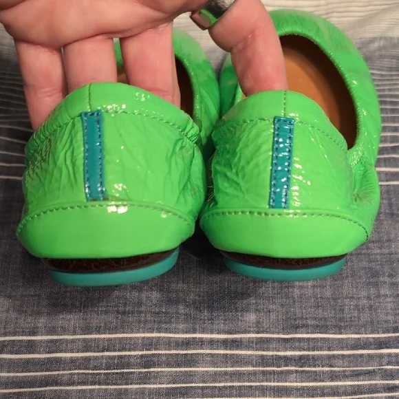 Tieks Green Ballet Flats Vibrant Slip-On Shoes - Picture 3 of 7